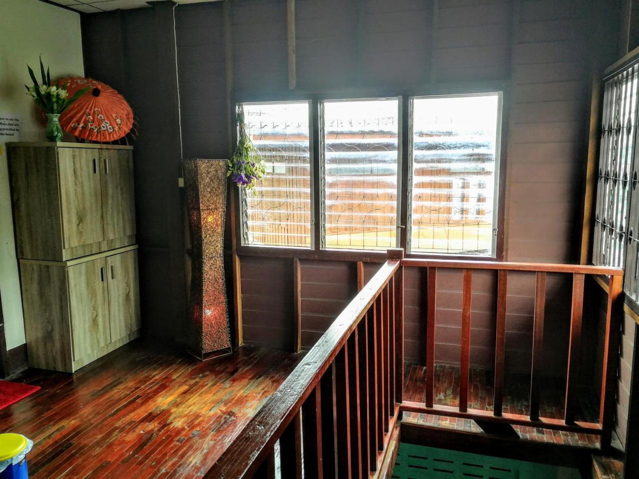 Champion Hostel 2 (Adults Only) Чіангмай Екстер'єр фото